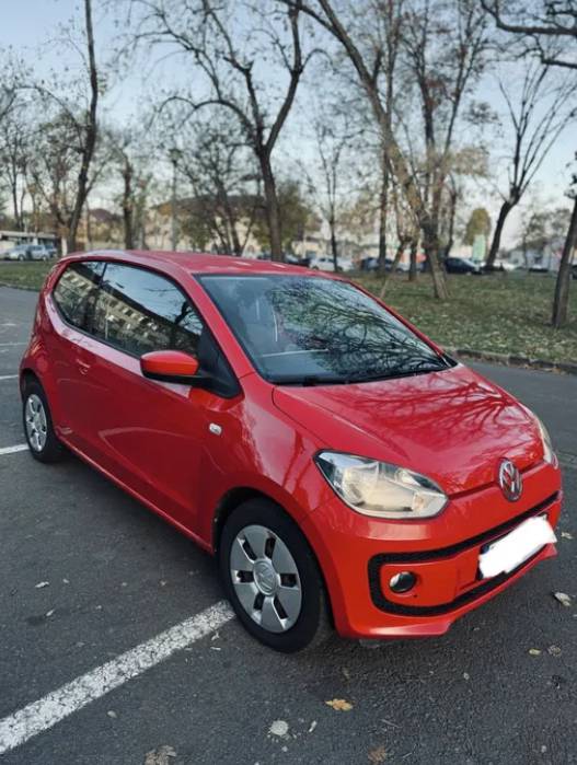 VW Up benzina 77000 km rosu 3 usi